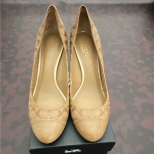 Coach Tan Leather CC Logo Patterned Heels